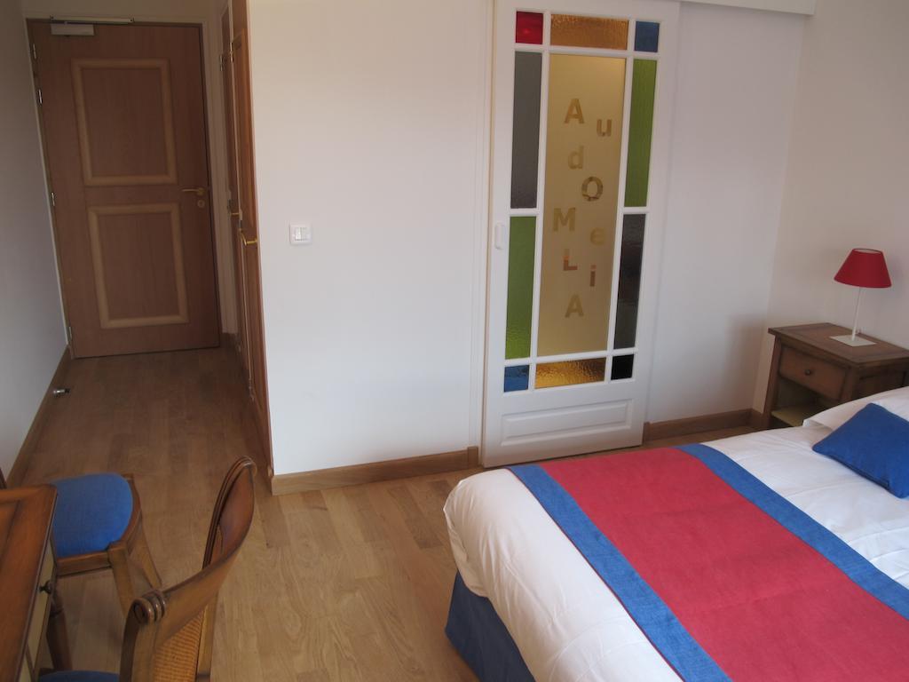 Au Domelia Provinois Hotel Cerneux Cameră foto